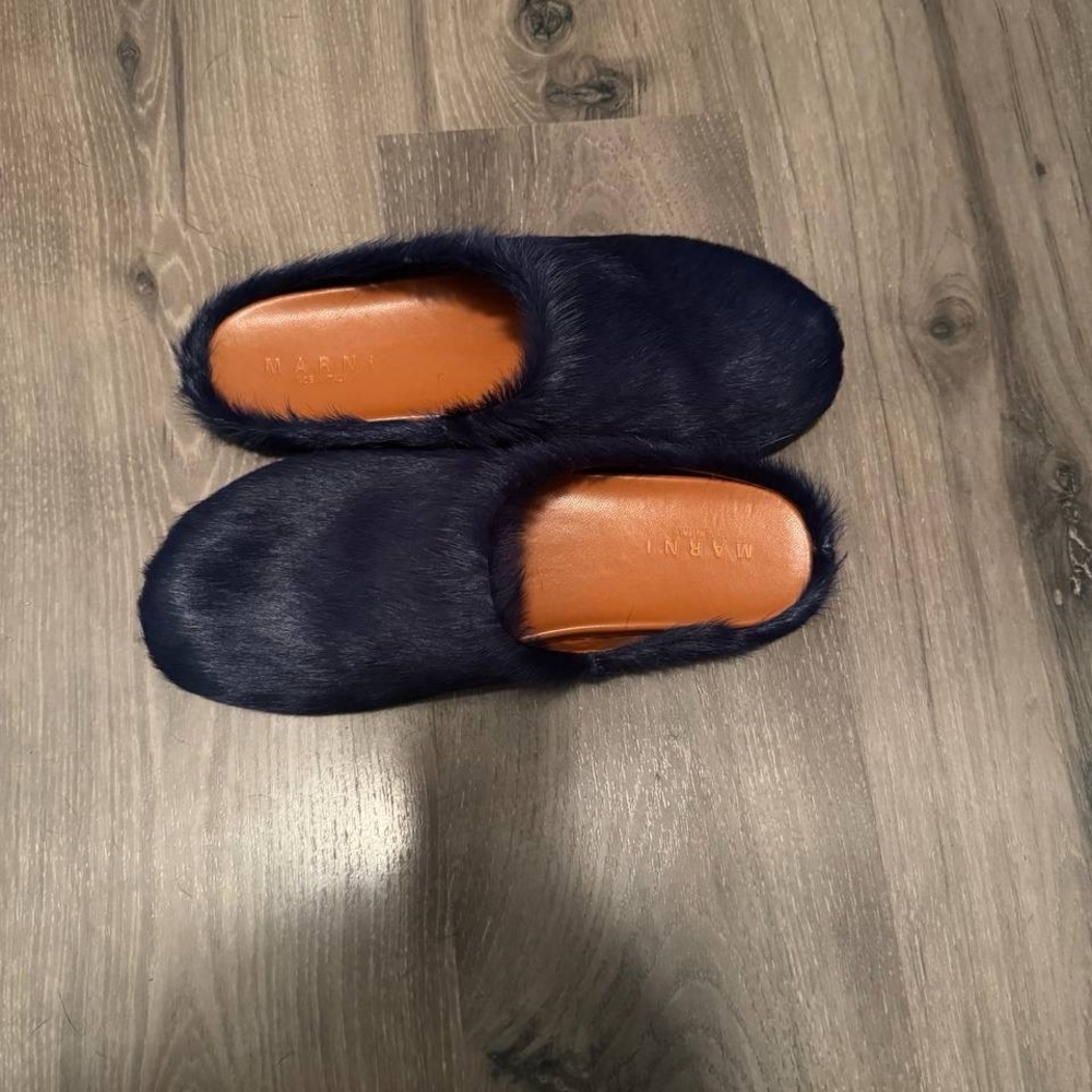 Marni slides